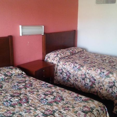 Sweets Inn Motel New Orleans Room photo